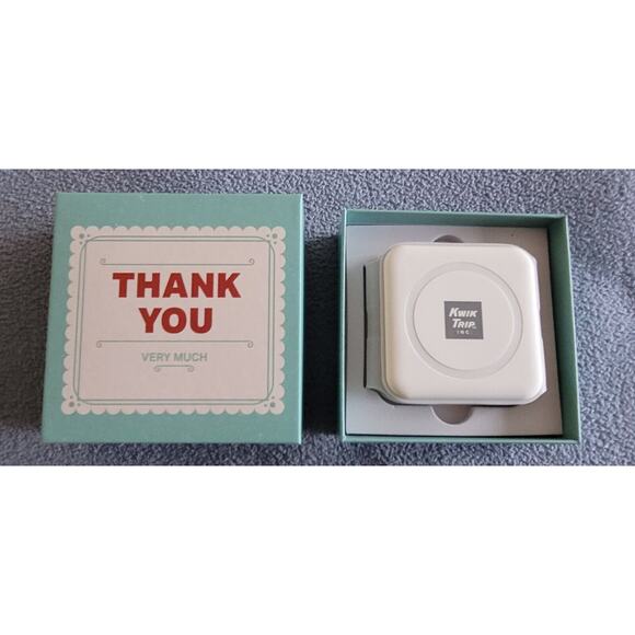 3-in-1 Universal Charging Station Portable/Travel Foldable Magnetic--NEW in box! - Picture 2 of 11